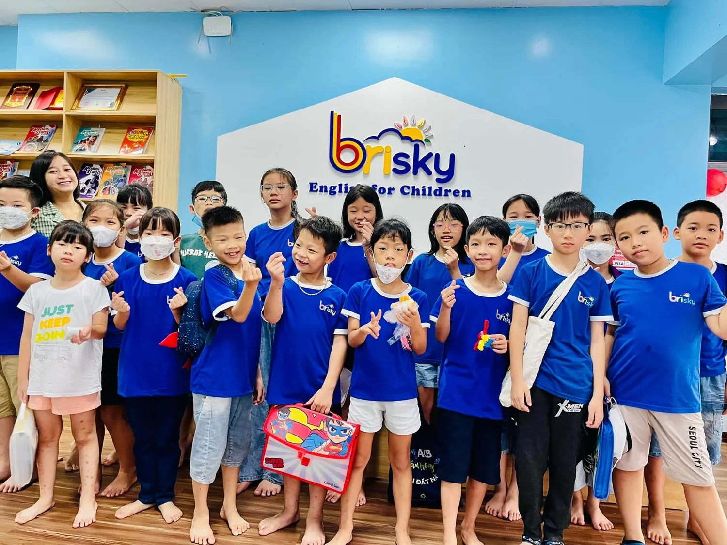Học sinh Brisky trong môi trường lớp học thực tế
