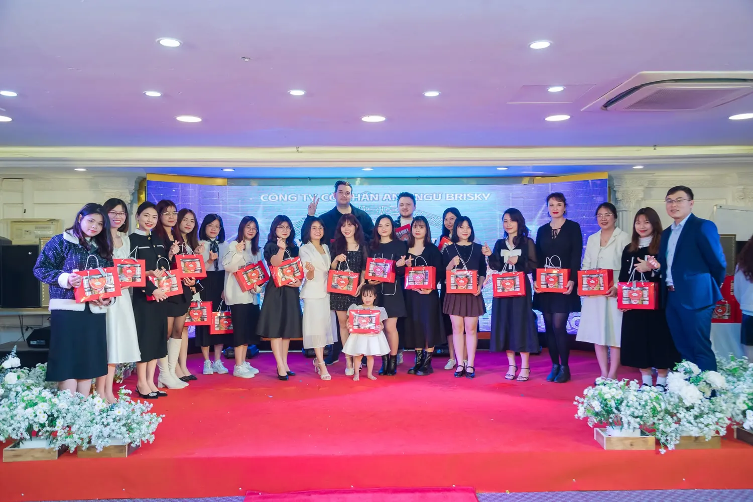 Đội ngũ Brisky trong sự kiện nội bộ